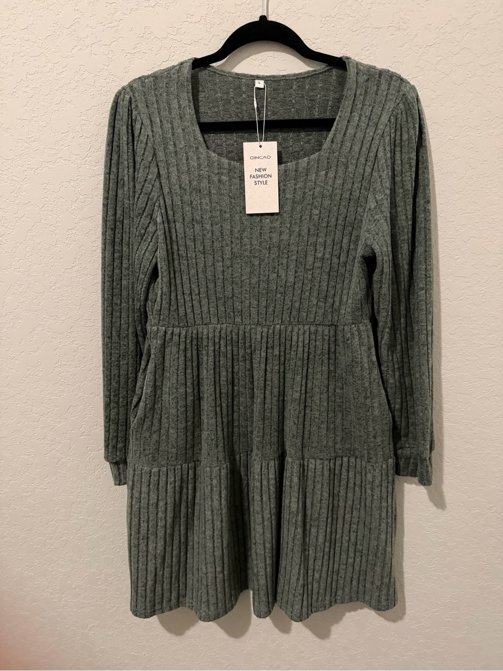 Green Ribbed Long-Sleeve Women's Dress - Picture 1 of 3